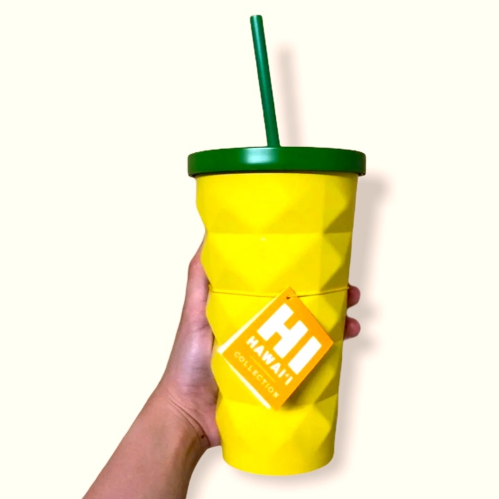 - Starbucks 🍍Hawaii pineapple cup. Brand New.